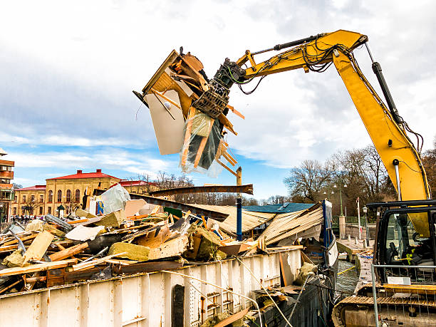 Best Yard Waste Removal  in St Clair, PA